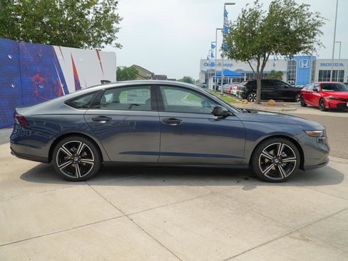New 2026 Honda Accord SE image 4