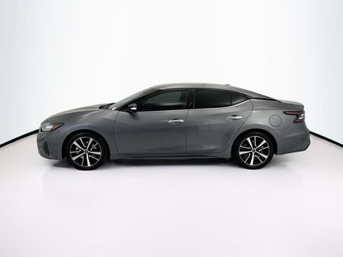 Used 2023 Nissan Maxima SV w/ Floor Mat Group FWD image 8