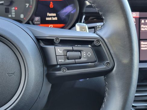 Used 2024 Porsche Macan image 14