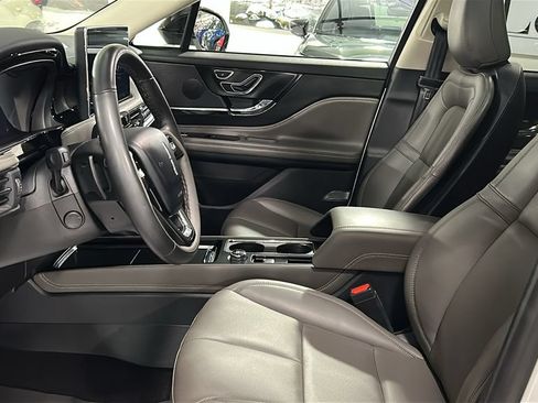 Used 2023 Lincoln Corsair AWD w/ Equipment Group 101A image 10
