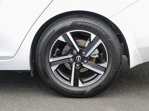 Used 2024 Nissan Sentra SV image 10