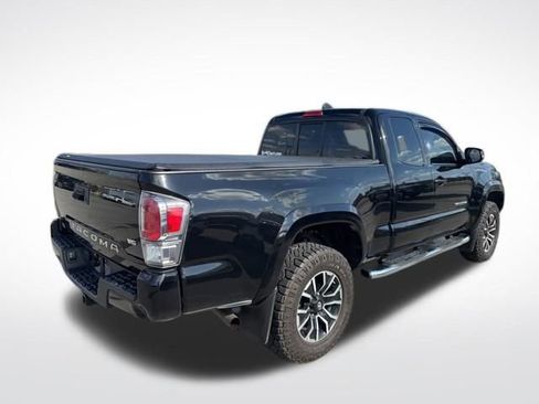 Used 2021 Toyota Tacoma TRD Sport image 5