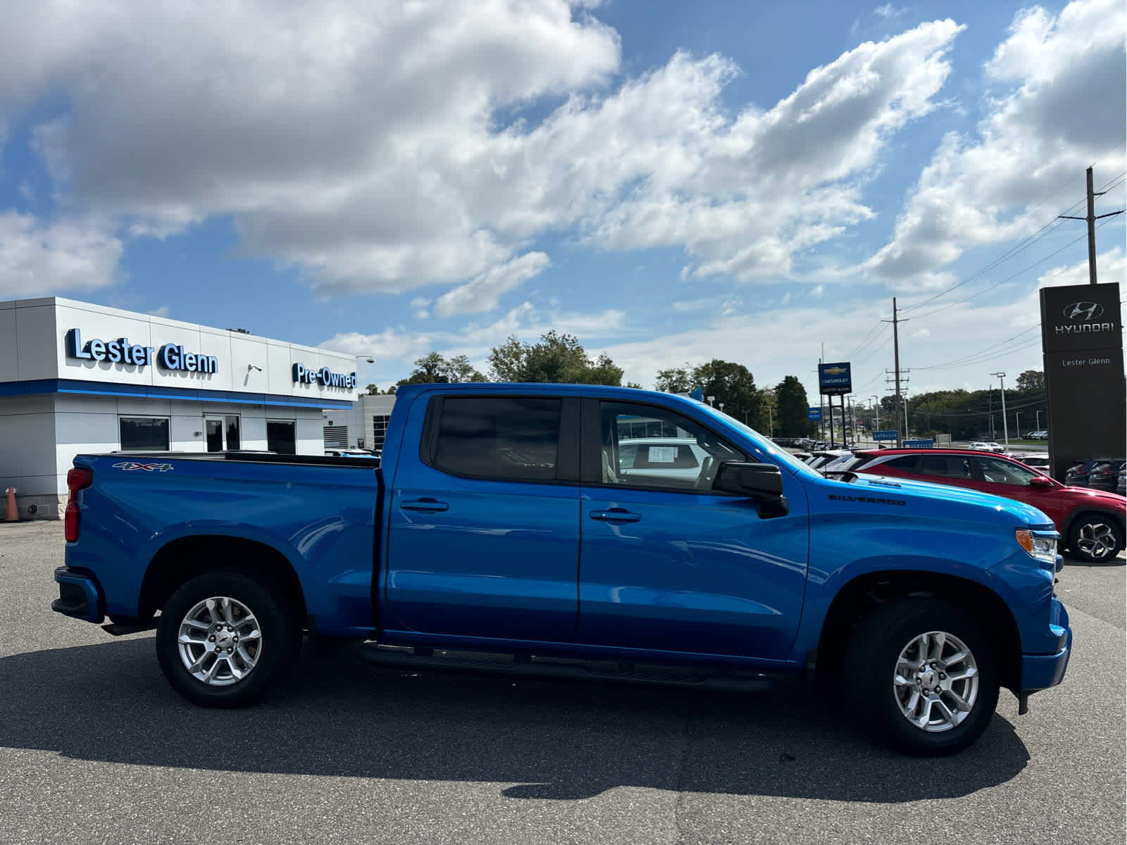 Certified 2023 Chevrolet Silverado 1500 RST w/ Convenience Package II AWD/4WD image 3
