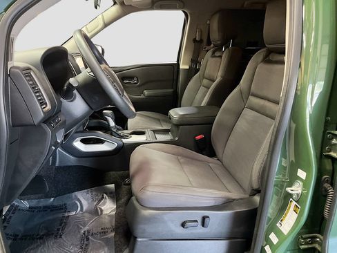 Used 2022 Nissan Frontier SV w/ Technology Package AWD/4WD image 19