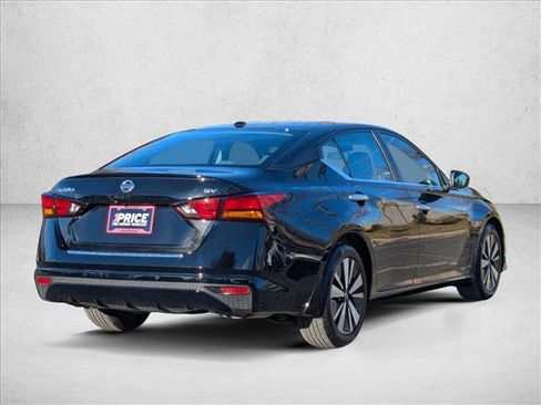Used 2021 Nissan Altima 2.5 SV image 5