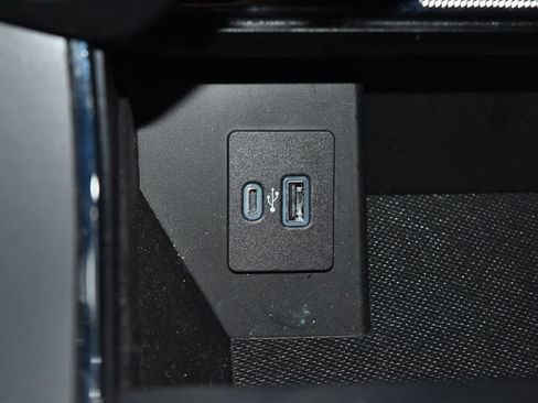 Used 2024 Ford F150 Lariat AWD/4WD image 17