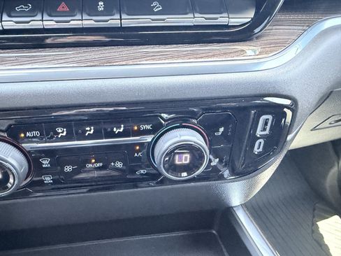 Used 2024 Chevrolet Silverado 1500 LT Trail Boss w/ Convenience Package II AWD/4WD image 40