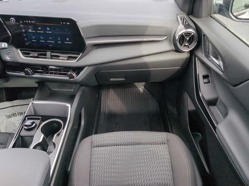 Used 2026 Chevrolet Equinox LT w/ Safety and Technology Package FWD image 28