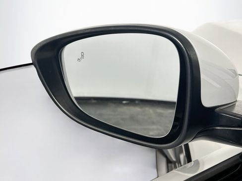 Used 2020 Honda Accord Touring image 16