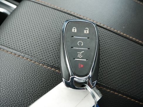Used 2018 Chevrolet Traverse Premier AWD/4WD image 35