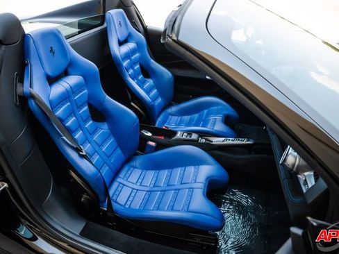 Used 2022 Ferrari F8 Tributo image 89