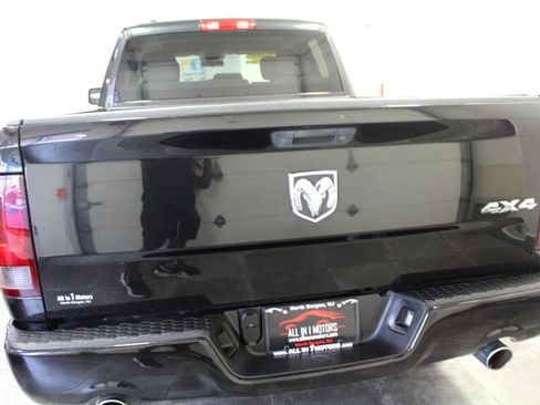 Used 2017 RAM 1500 Express image 5