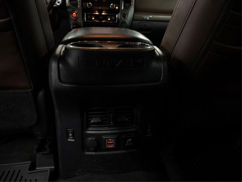 Used 2019 Nissan Titan Platinum Reserve w/ Platinum Utility Package image 31