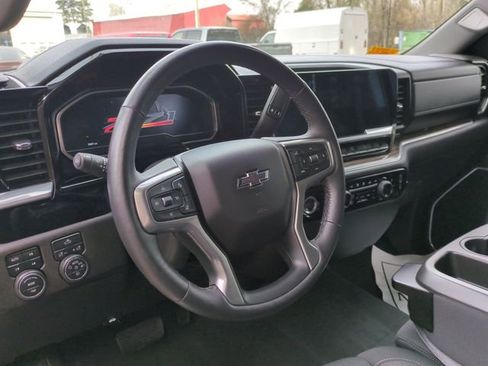 Used 2022 Chevrolet Silverado 1500 RST image 13