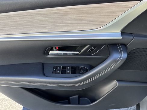 Used 2024 MAZDA CX-90 Plug-In Hybrid w/ Premium Pkg image 41