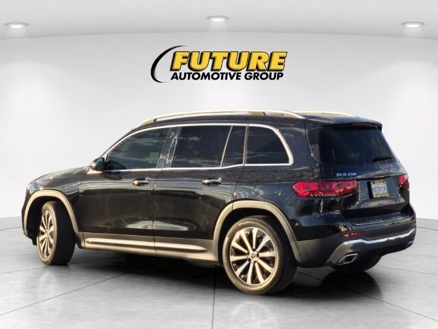Used 2022 Mercedes-Benz GLB 250 4MATIC image 7