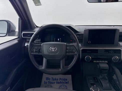 Certified 2025 Toyota Tacoma SR5 AWD/4WD image 20