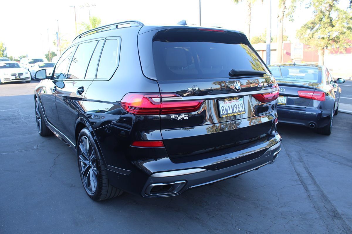 Used 2021 BMW X7 M50i w/ Dynamic Handling Package AWD/4WD image 5