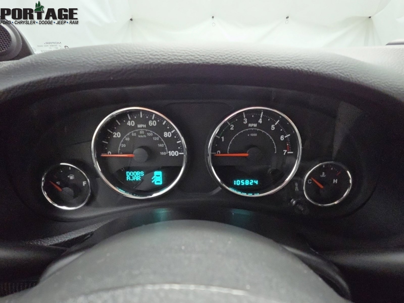 Used 2012 Jeep Wrangler Unlimited Sahara w/ Connectivity Group AWD/4WD image 18