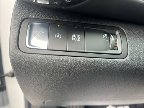 New 2026 Chevrolet Equinox LT image 14