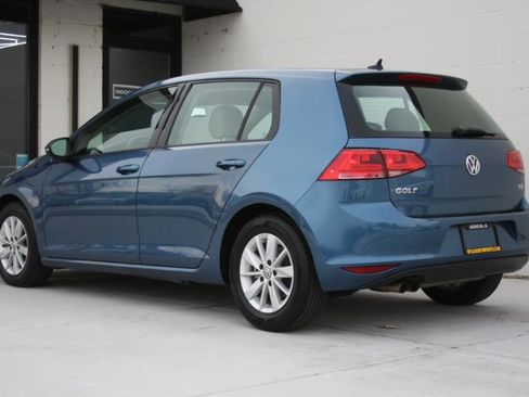 Used 2015 Volkswagen Golf S image 10