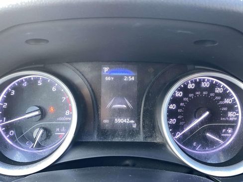 Used 2023 Toyota Camry LE image 31