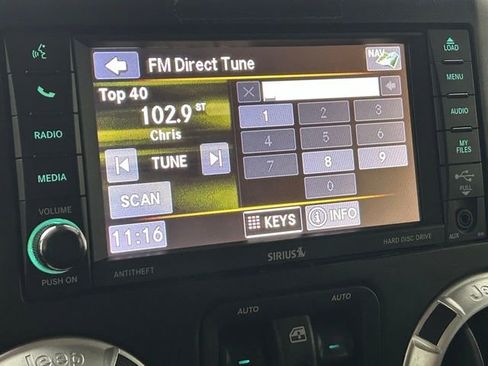 Used 2015 Jeep Wrangler Unlimited Sahara w/ Connectivity Group image 19