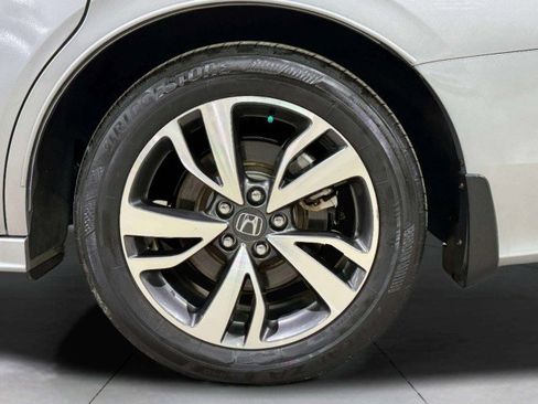 Used 2023 Honda Odyssey Touring image 14