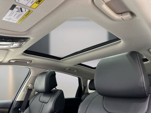 Certified 2026 Genesis GV80 2.5T Select image 9