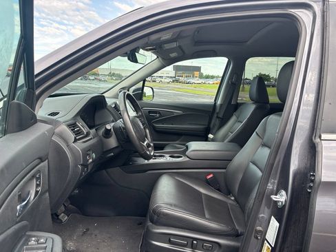 Used 2025 Honda Ridgeline RTL image 9