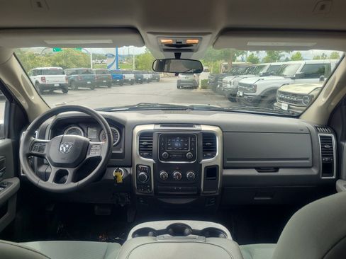 Used 2018 RAM 1500 Classic SLT AWD/4WD image 20