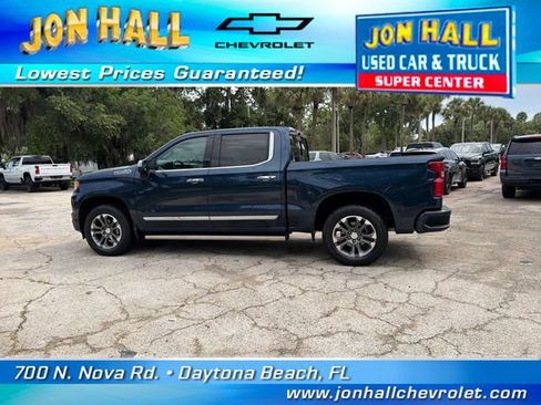 Used 2023 Chevrolet Silverado 1500 High Country w/ Technology Package AWD/4WD image 6