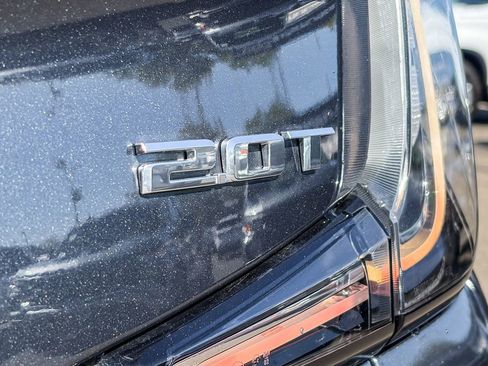 Used 2019 Cadillac XT4 Sport w/ Cold Weather Package image 11