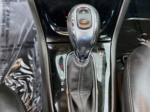 Used 2020 Buick Encore Preferred FWD image 18
