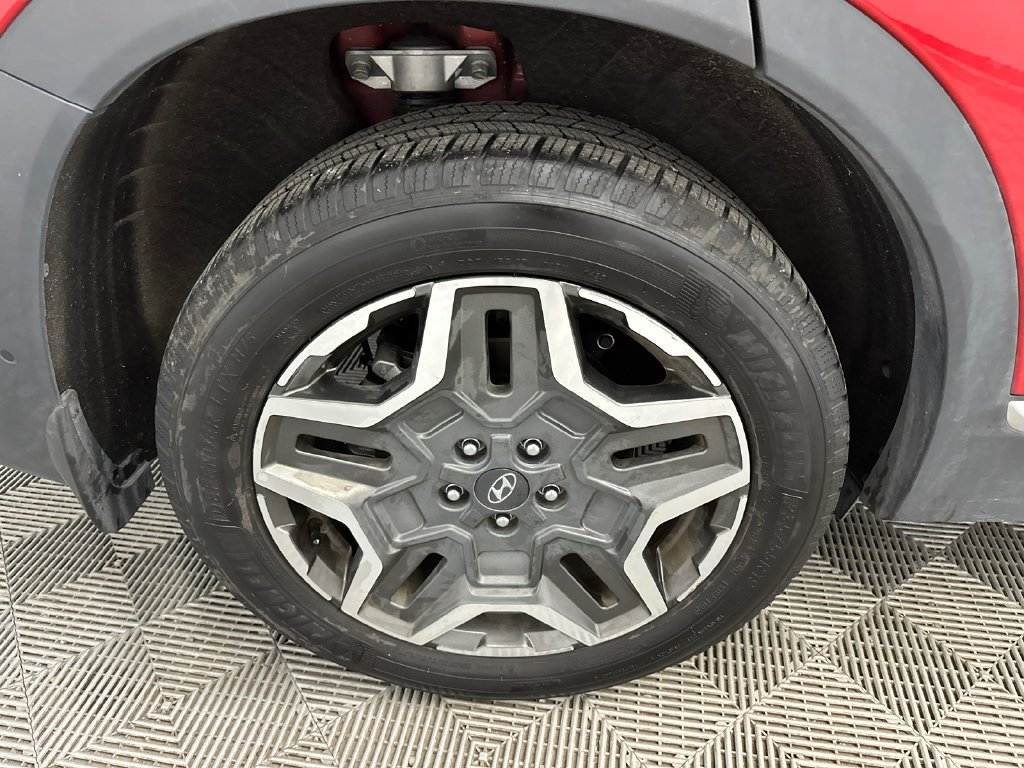 Used 2023 Hyundai Santa Fe Limited FWD image 19