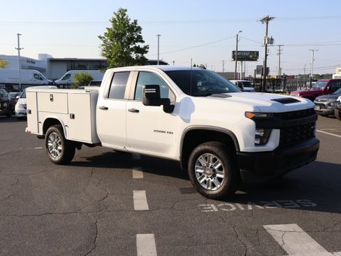 Used 2020 Chevrolet Silverado 2500 W/T w/ WT Convenience Package AWD/4WD image 2