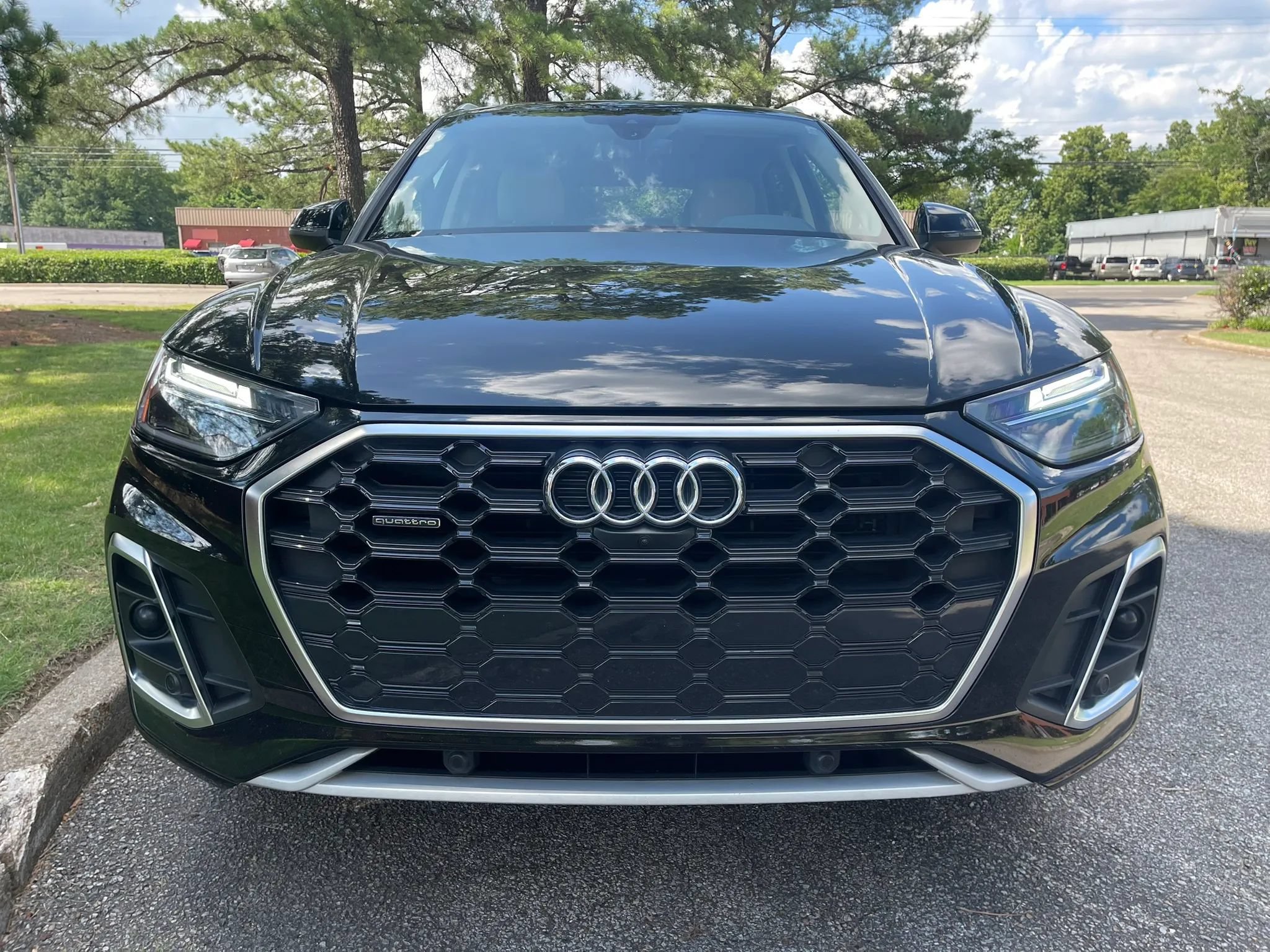 Used 2023 Audi Q5 2.0T Premium Plus w/ Premium Plus Package AWD/4WD image 8