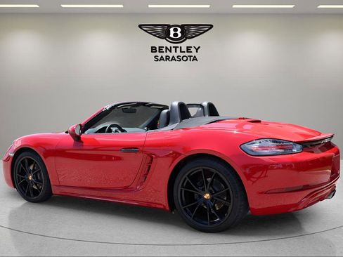 Used 2021 Porsche 718 Boxster RWD image 8