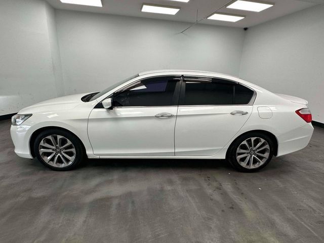 Used 2013 Honda Accord Sport image 4