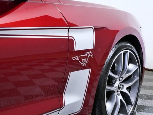 Used 2015 Ford Mustang Premium RWD image 8