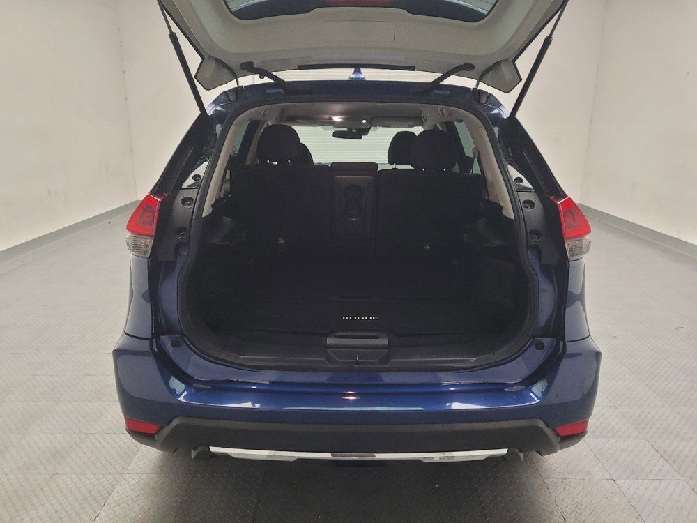 Used 2020 Nissan Rogue S FWD image 29