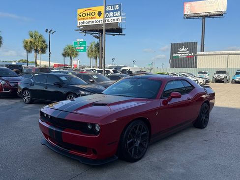 Used 2018 Dodge Challenger R/T Scat Pack w/ Leather Interior Group RWD image 7