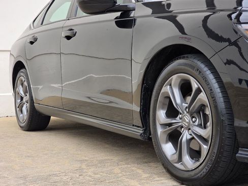 Used 2023 Honda Accord EX image 40