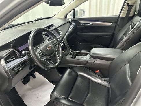 Used 2017 Cadillac XT5 Premium Luxury image 15