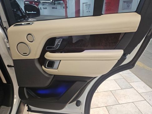 Used 2021 Land Rover Range Rover Westminster Edition image 13