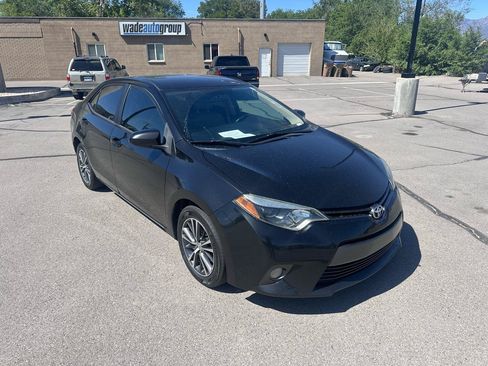 Used 2016 Toyota Corolla LE FWD image 3