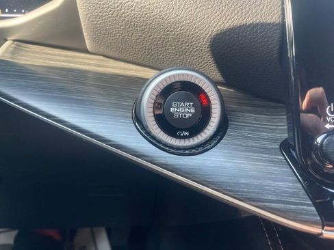 Used 2023 Jeep Wagoneer Series III w/ Preferred Equipment Group image 26