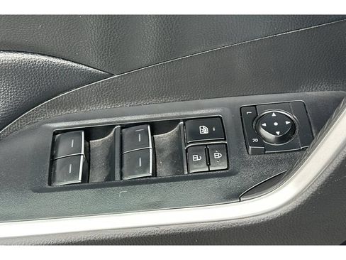 Used 2023 Toyota RAV4 XLE FWD image 12