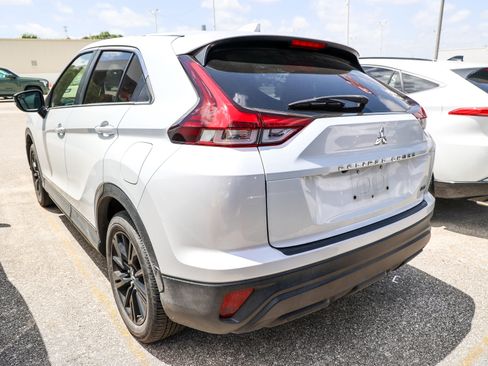 Used 2023 Mitsubishi Eclipse Cross LE AWD/4WD image 8