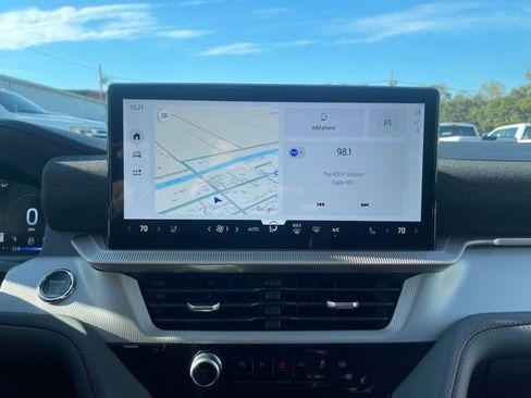 New 2026 Ford Explorer Active w/ Active Comfort Package image 18